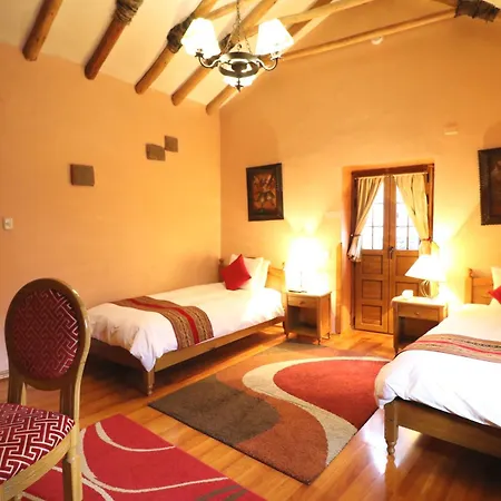 Hotel & Mirador Los Apus
