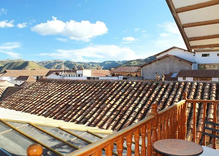 Hotel & Mirador Apus 3*