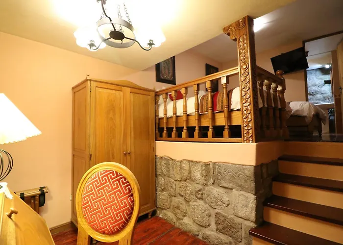 Hotel & Mirador Apus