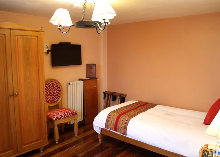 & Mirador Apus Hotel