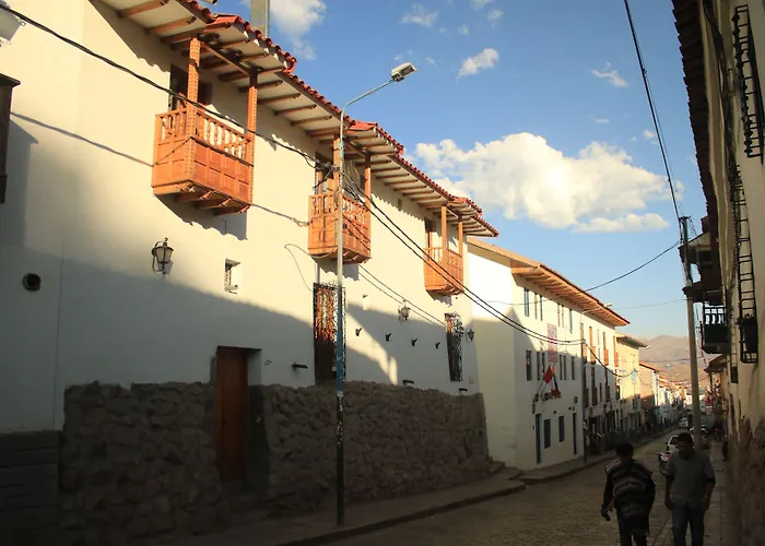 & Mirador Apus Hotel