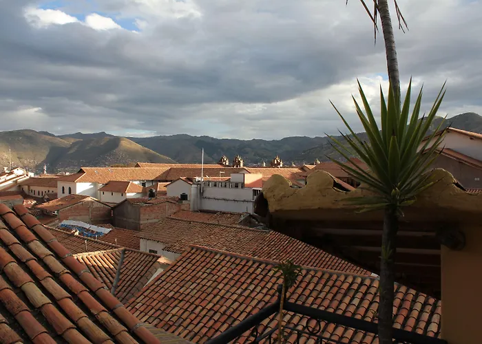 & Mirador Apus Hotel