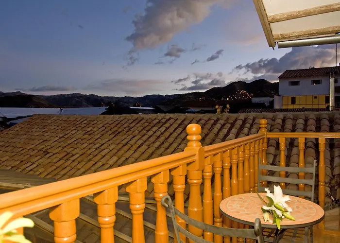& Mirador Apus Hotel