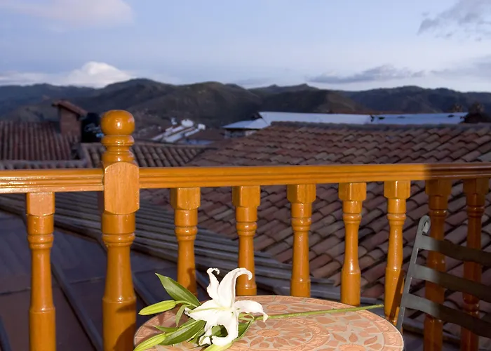 Hotel & Mirador Apus 3*