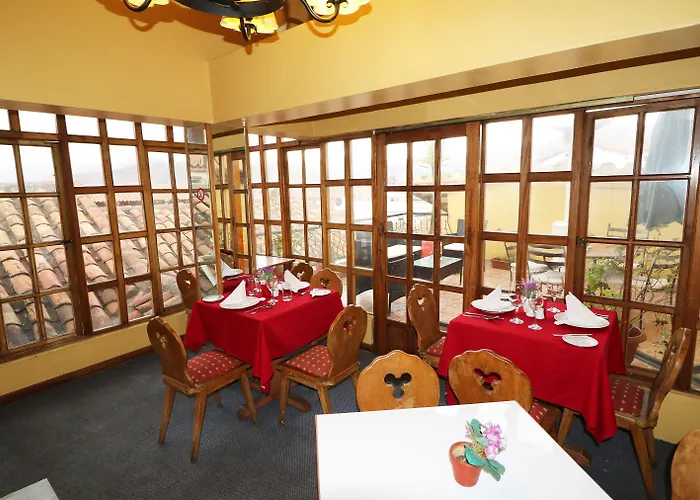 & Mirador Apus Hotel